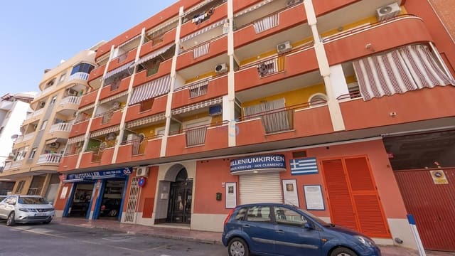 1 slaapkamer Appartement te koop in Torrevieja - € 113.000 (Ref: 9557335)