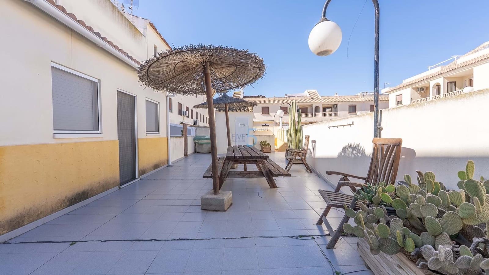 2 bedroom Apartment for sale in San Fulgencio with pool - € 140,000 (Ref: 9559758)