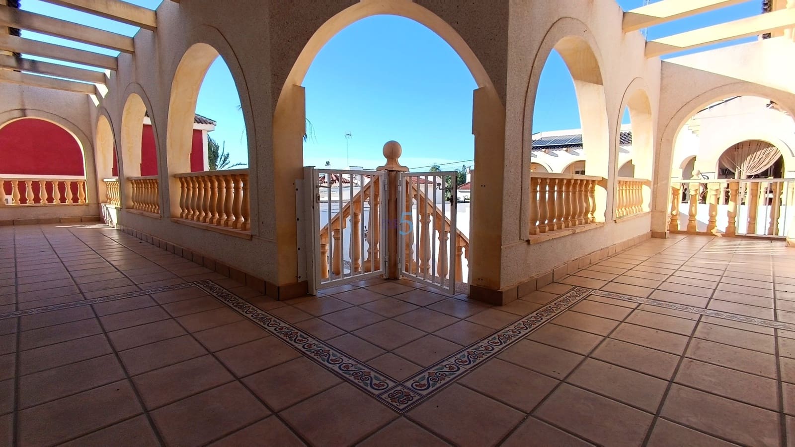 5 soveværelse Villa til salg i Ciudad Quesada med swimmingpool - € 499.995 (Ref: 9563786)