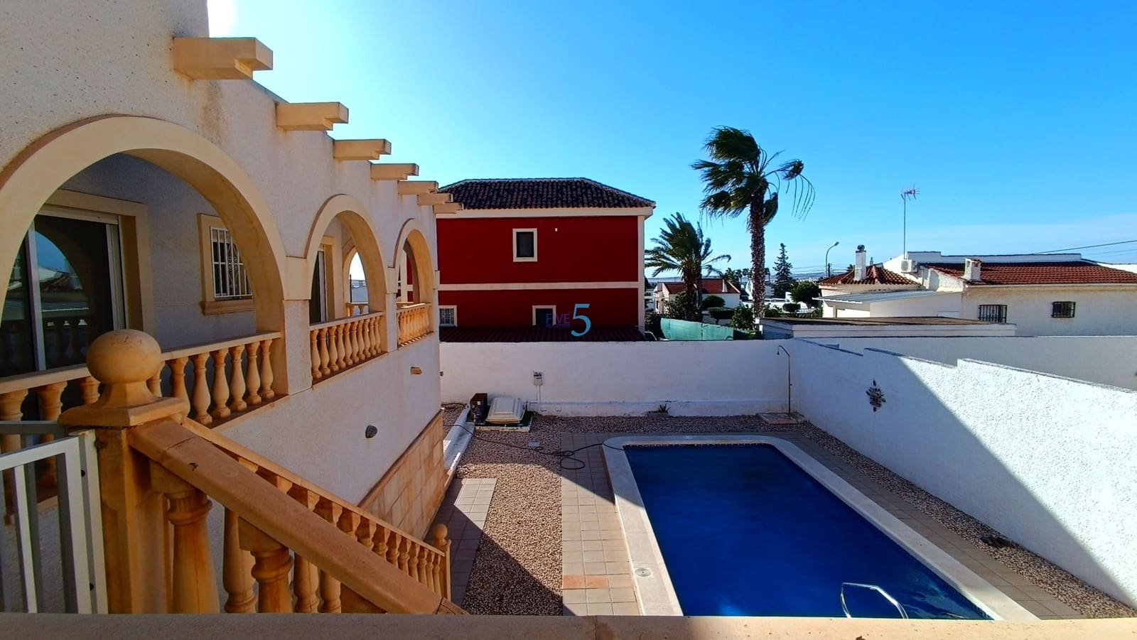 5 soveværelse Villa til salg i Ciudad Quesada med swimmingpool - € 499.995 (Ref: 9563786)