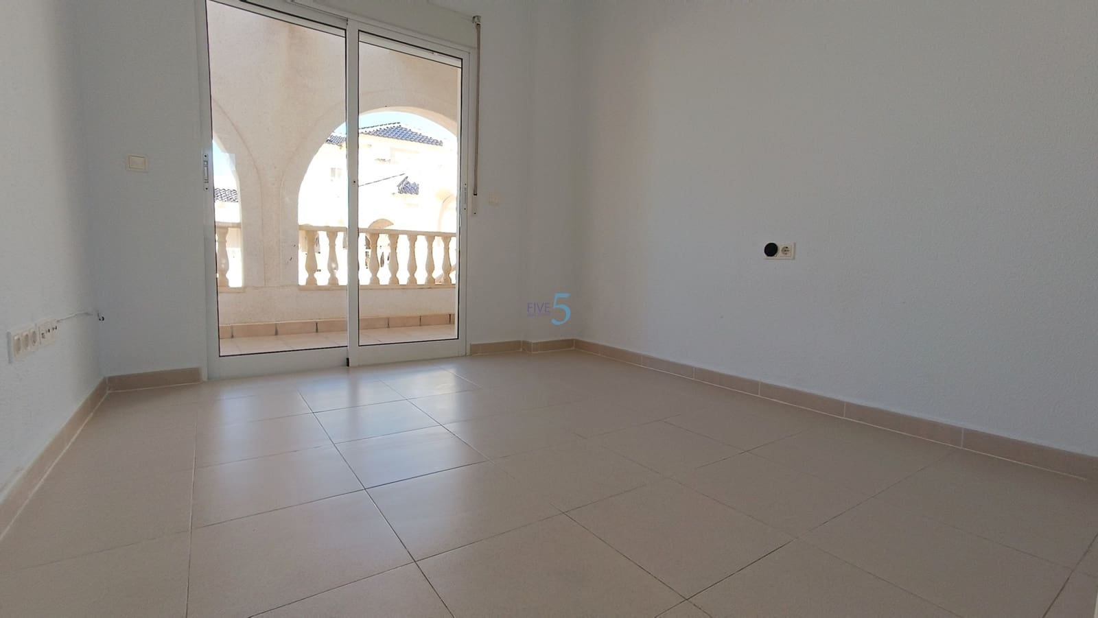 5 soveværelse Villa til salg i Ciudad Quesada med swimmingpool - € 499.995 (Ref: 9563786)