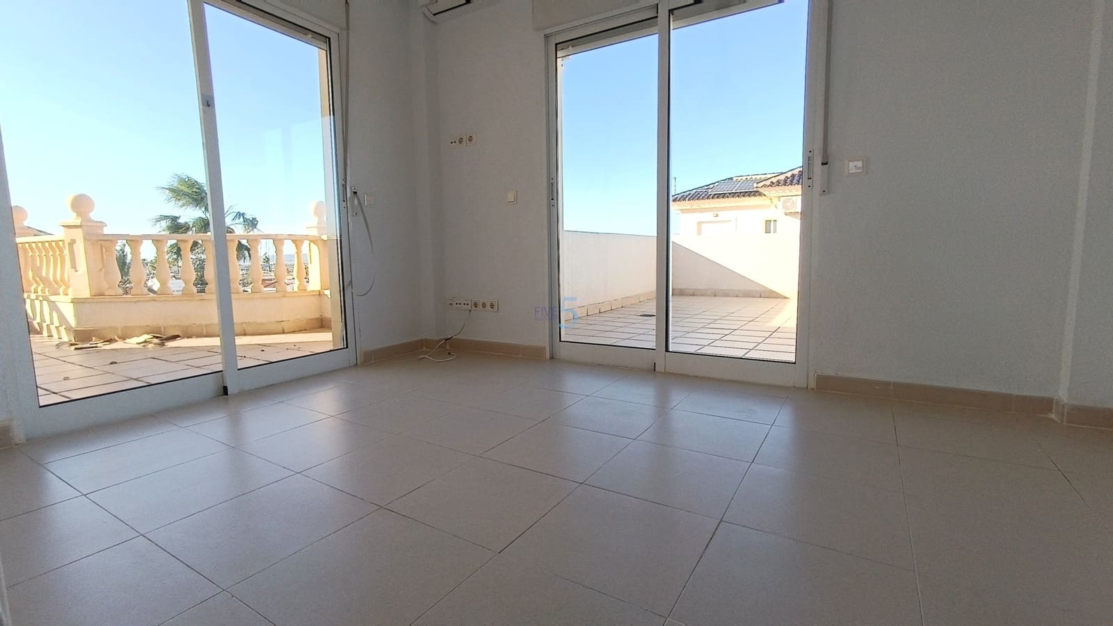 5 soveværelse Villa til salg i Ciudad Quesada med swimmingpool - € 499.995 (Ref: 9563786)