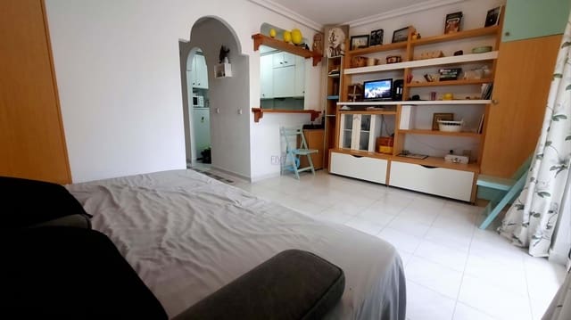 Studio til salg i La Mata, Torrevieja med swimmingpool - € 118.000 (Ref: 9569269)