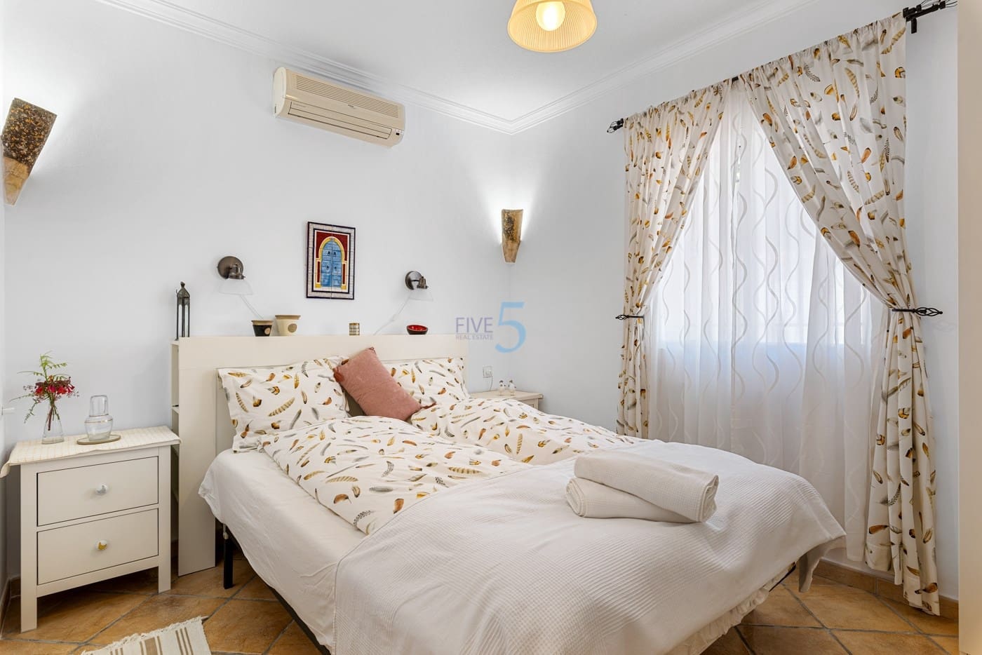 4 sypialnia Willa na sprzedaż w Daya Nueva z basenem garażem - 595 000 € (Ref: 9569270)