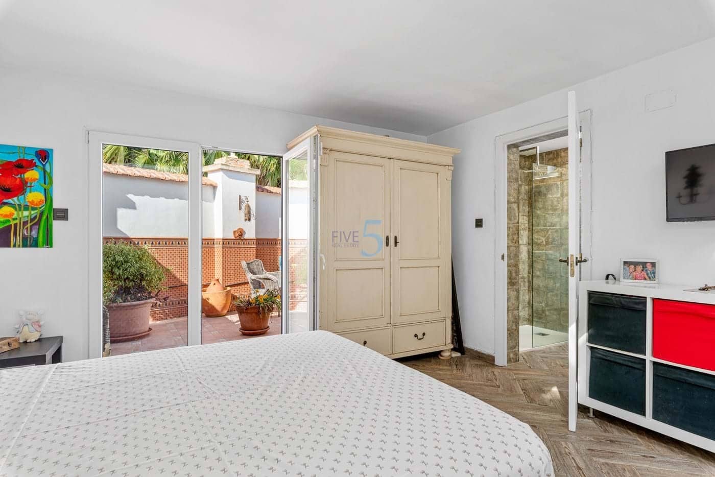 4 sypialnia Willa na sprzedaż w Daya Nueva z basenem garażem - 595 000 € (Ref: 9569270)