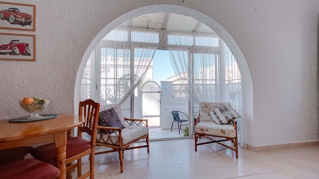 2 bedroom Bungalow for sale in Torrevieja - € 120,000 (Ref: 9570344)