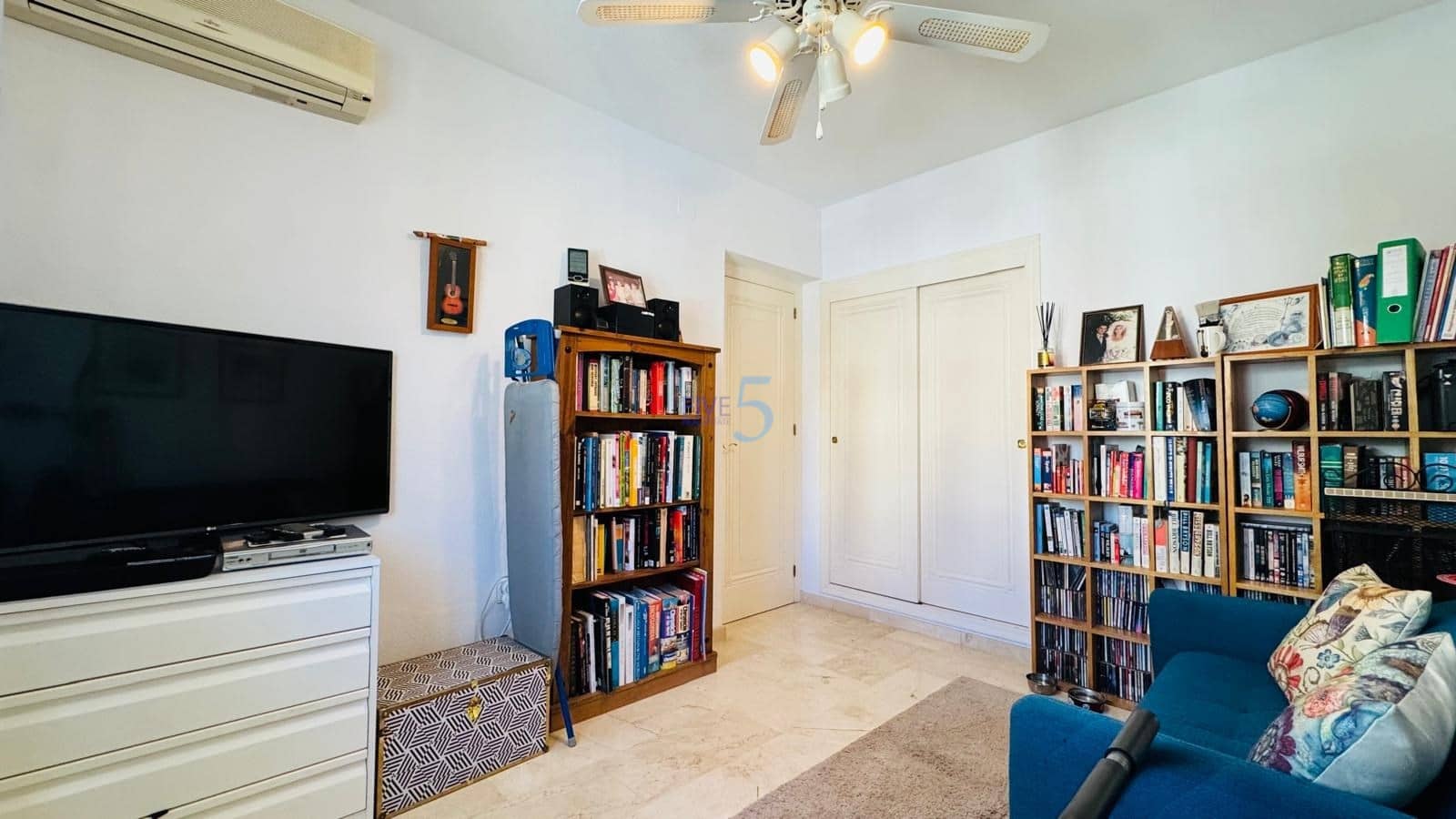 3 makuuhuone Huvila myytävänä paikassa Playa Flamenca mukana uima-altaan 
autotalli - 359 900 € (Ref: 9570345)