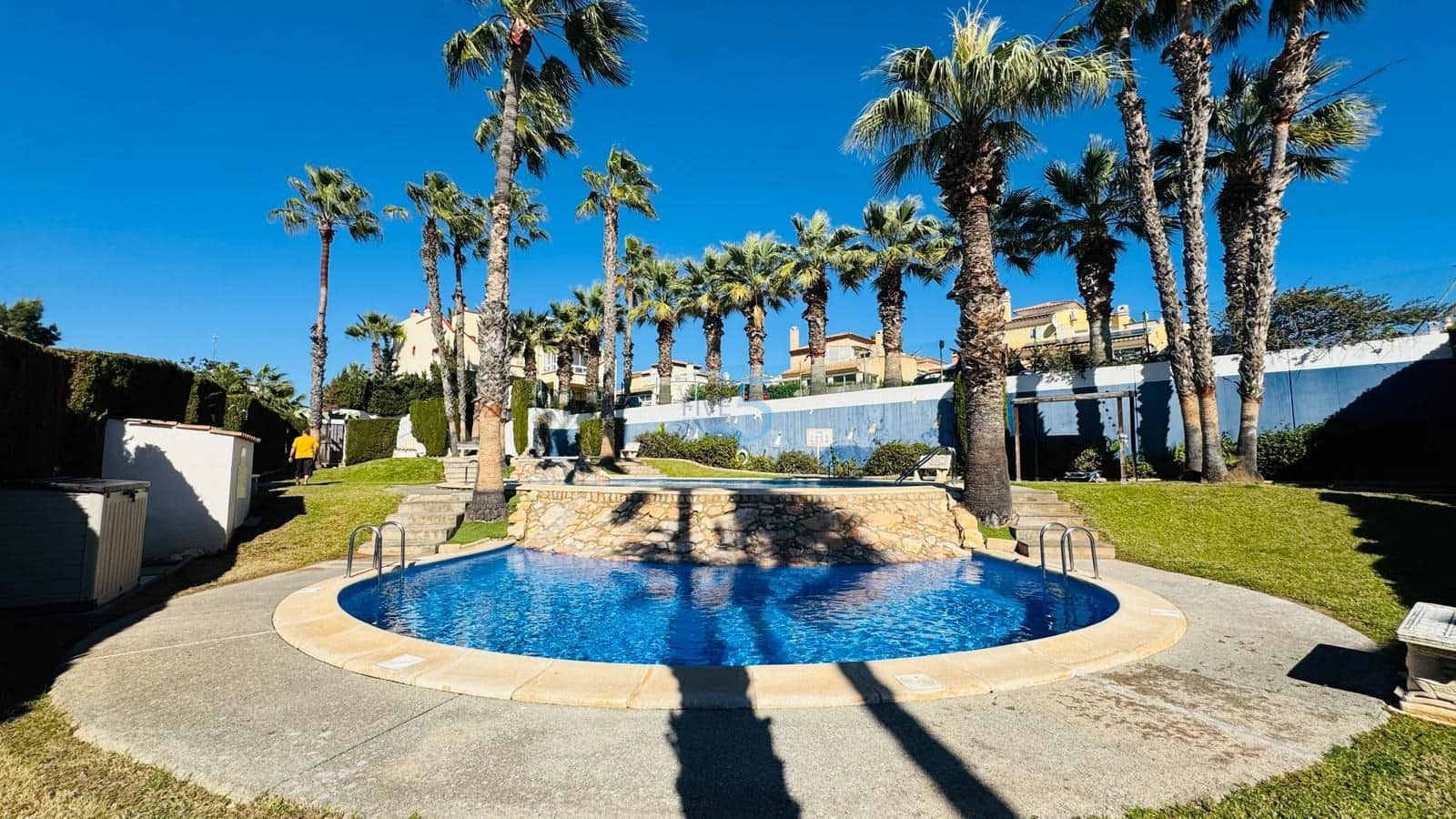 3 makuuhuone Huvila myytävänä paikassa Playa Flamenca mukana uima-altaan 
autotalli - 359 900 € (Ref: 9570345)