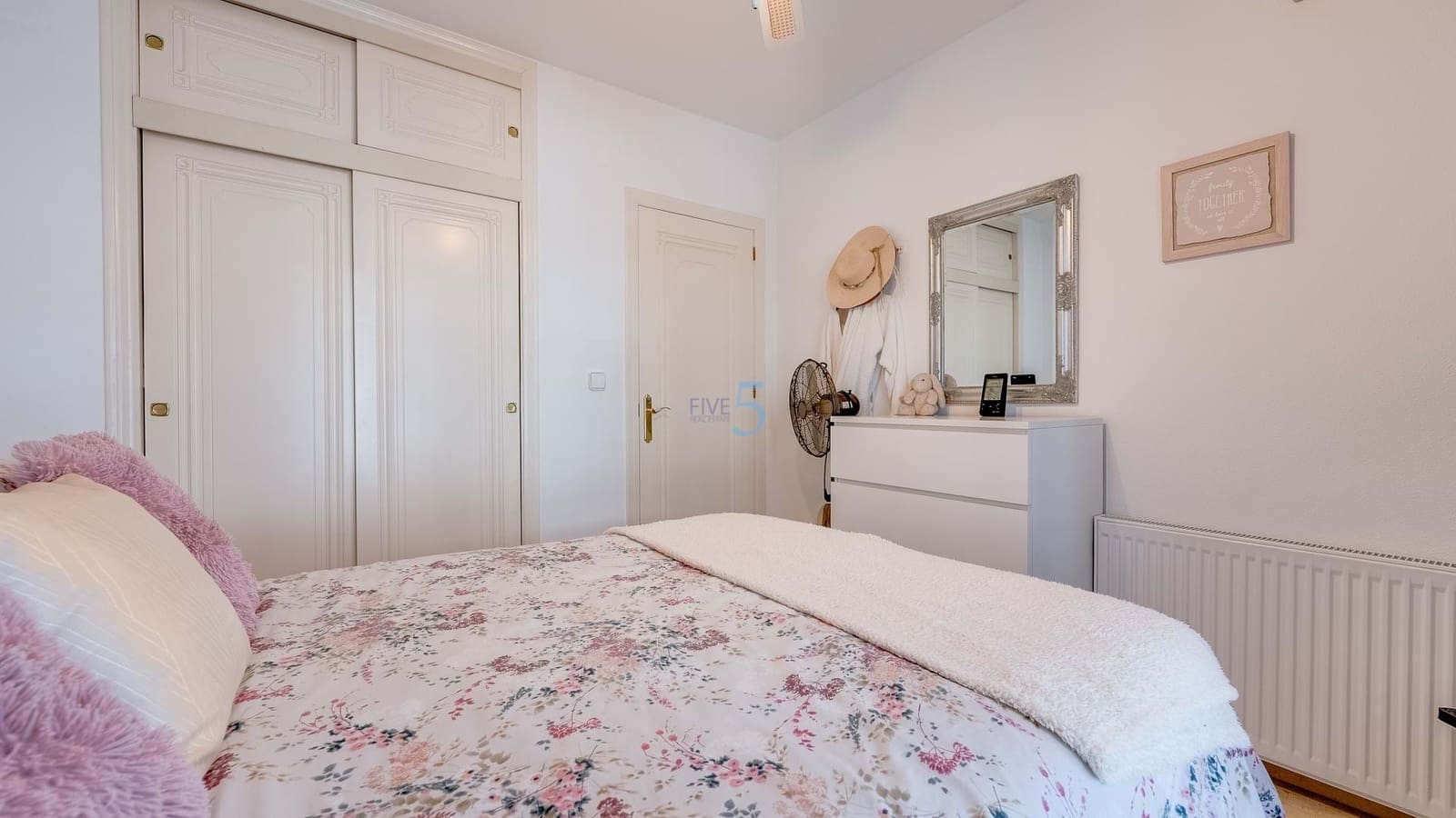 Chalet de 3 habitaciones en Playa Flamenca en venta con piscina garaje - 349.900 € (Ref: 9570345)