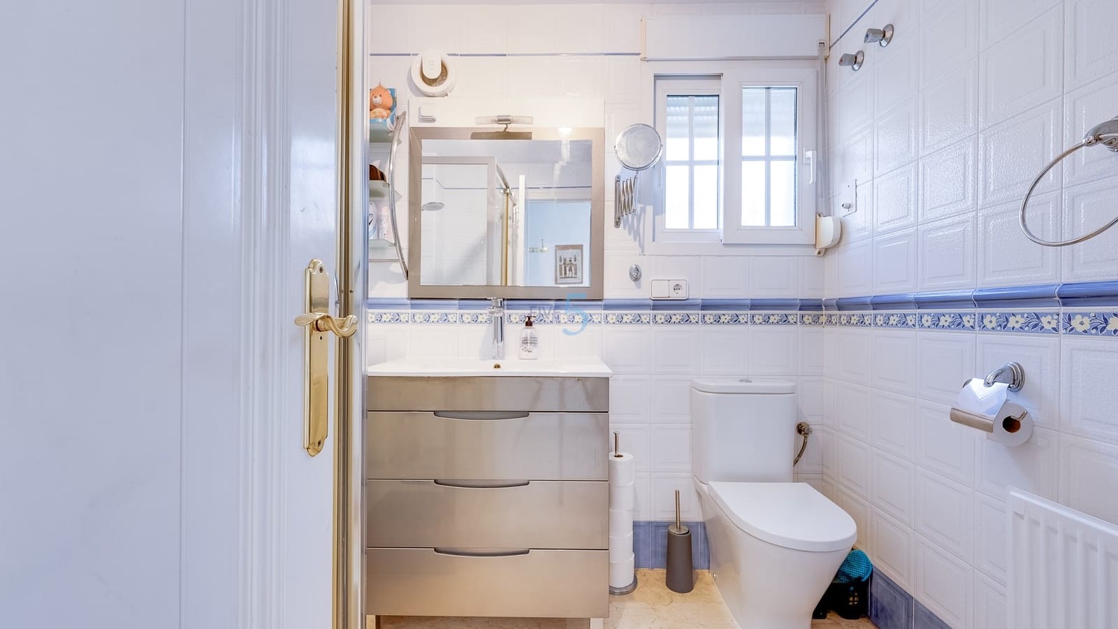 Chalet de 3 habitaciones en Playa Flamenca en venta con piscina garaje - 349.900 € (Ref: 9570345)