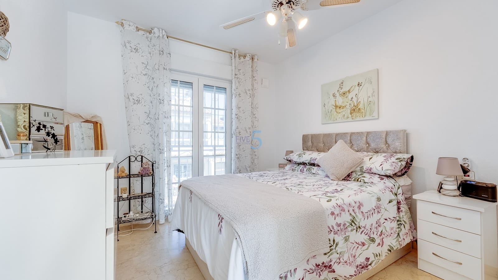 Chalet de 3 habitaciones en Playa Flamenca en venta con piscina garaje - 349.900 € (Ref: 9570345)