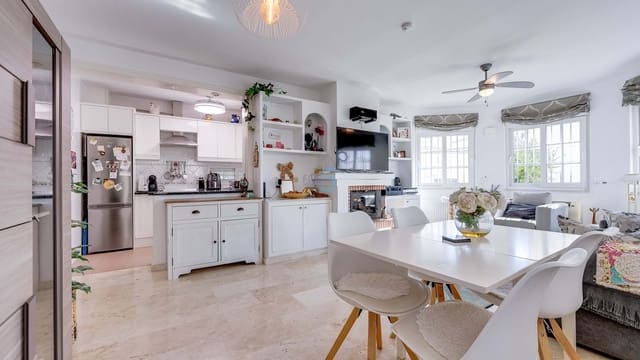 3 soverom Villa til salgs i Playa Flamenca, Orihuela med svømmebasseng garasje - € 349 900 (Ref: 9570345)