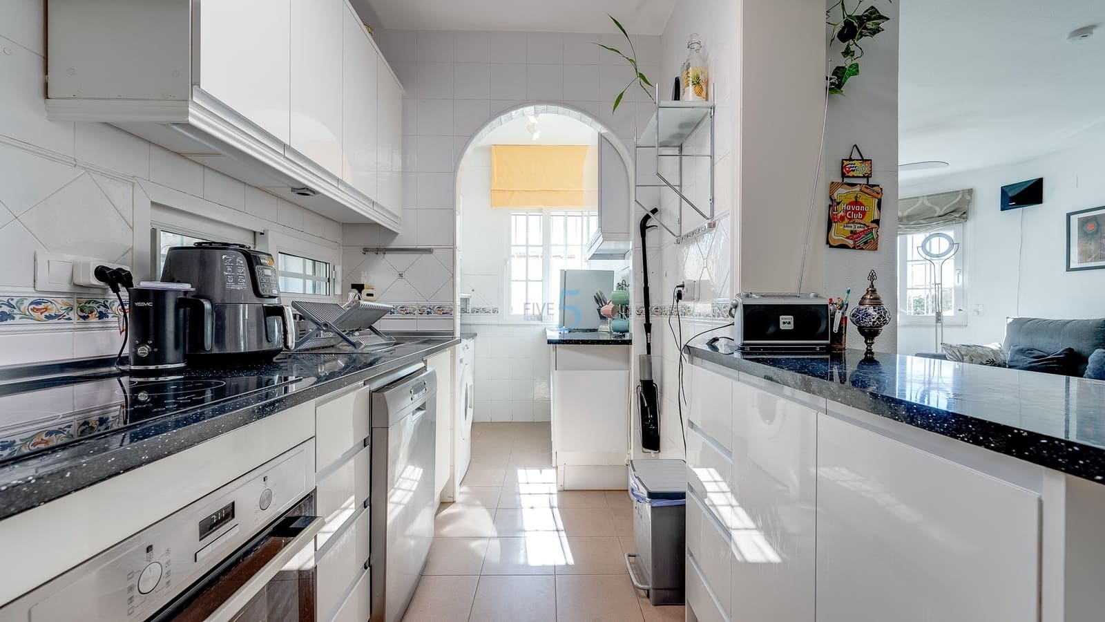 Chalet de 3 habitaciones en Playa Flamenca en venta con piscina garaje - 349.900 € (Ref: 9570345)