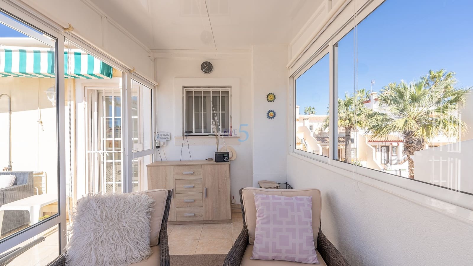 Chalet de 3 habitaciones en Playa Flamenca en venta con piscina garaje - 349.900 € (Ref: 9570345)