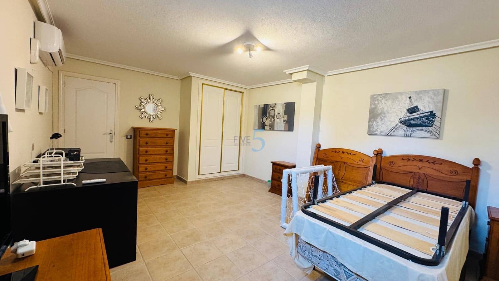 3 chambre Villa/Maison à vendre à Villamartin avec piscine garage - 329 000 € (Ref: 9570346)