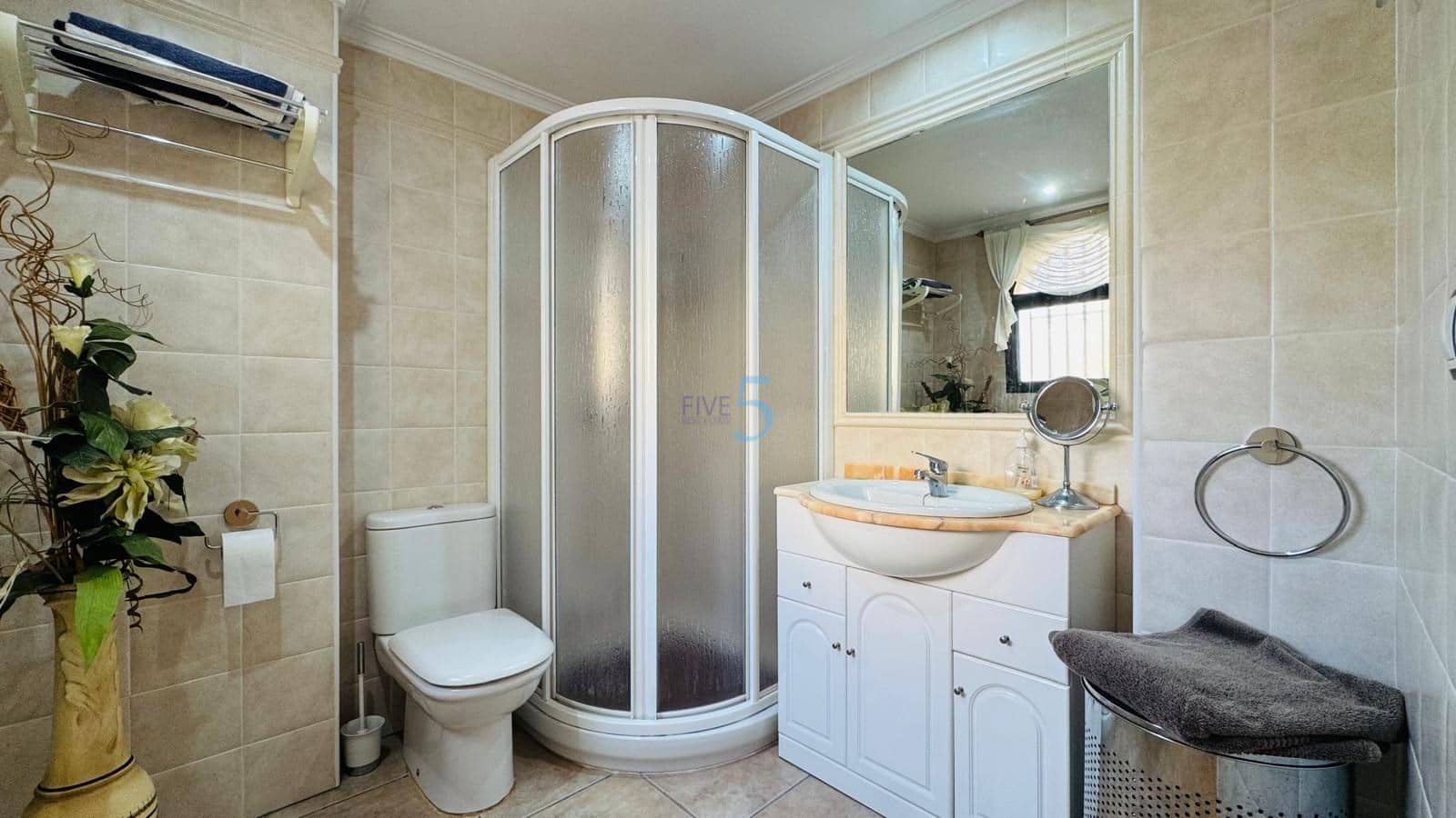 3 chambre Villa/Maison à vendre à Villamartin avec piscine garage - 329 000 € (Ref: 9570346)