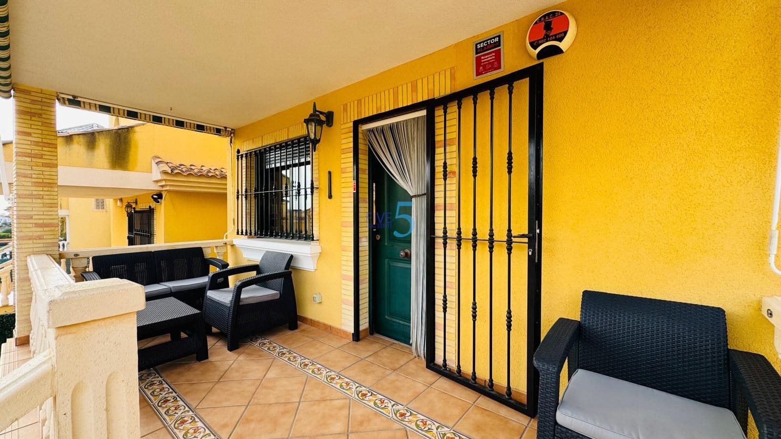 3 chambre Villa/Maison à vendre à Villamartin avec piscine garage - 329 000 € (Ref: 9570346)