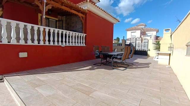 3 sypialnia Willa na sprzedaż w Lo Crispin, Algorfa z basenem - 349 995 € (Ref: 9571990)