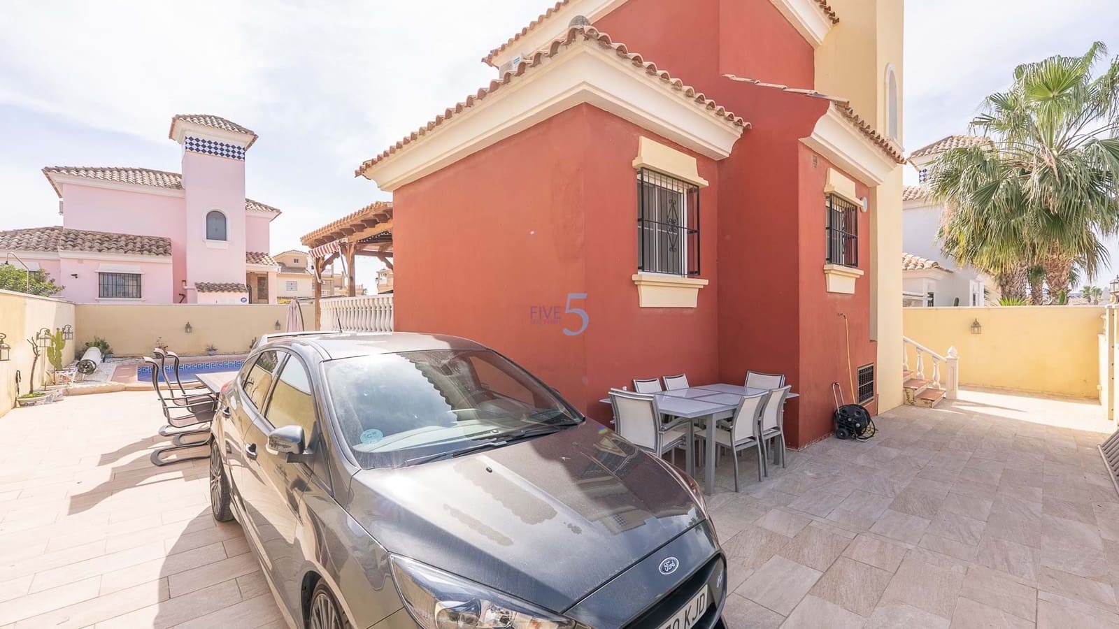 3 makuuhuone Huvila myytävänä paikassa Lo Crispin mukana uima-altaan - 349 995 € (Ref: 9571990)