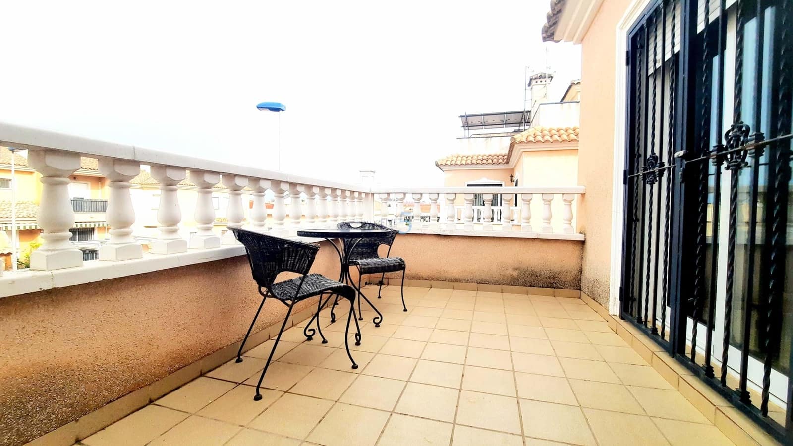 2 sypialnia Dom na sprzedaż w Los Alcazares z basenem - 185 000 € (Ref: 9575126)