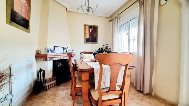 2 sypialnia Dom na sprzedaż w Los Alcázares z basenem - 185 000 € (Ref: 9575126)