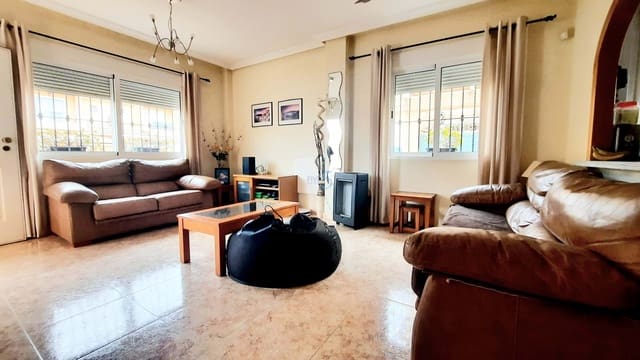 2 sypialnia Dom na sprzedaż w Los Alcázares z basenem - 185 000 € (Ref: 9575126)