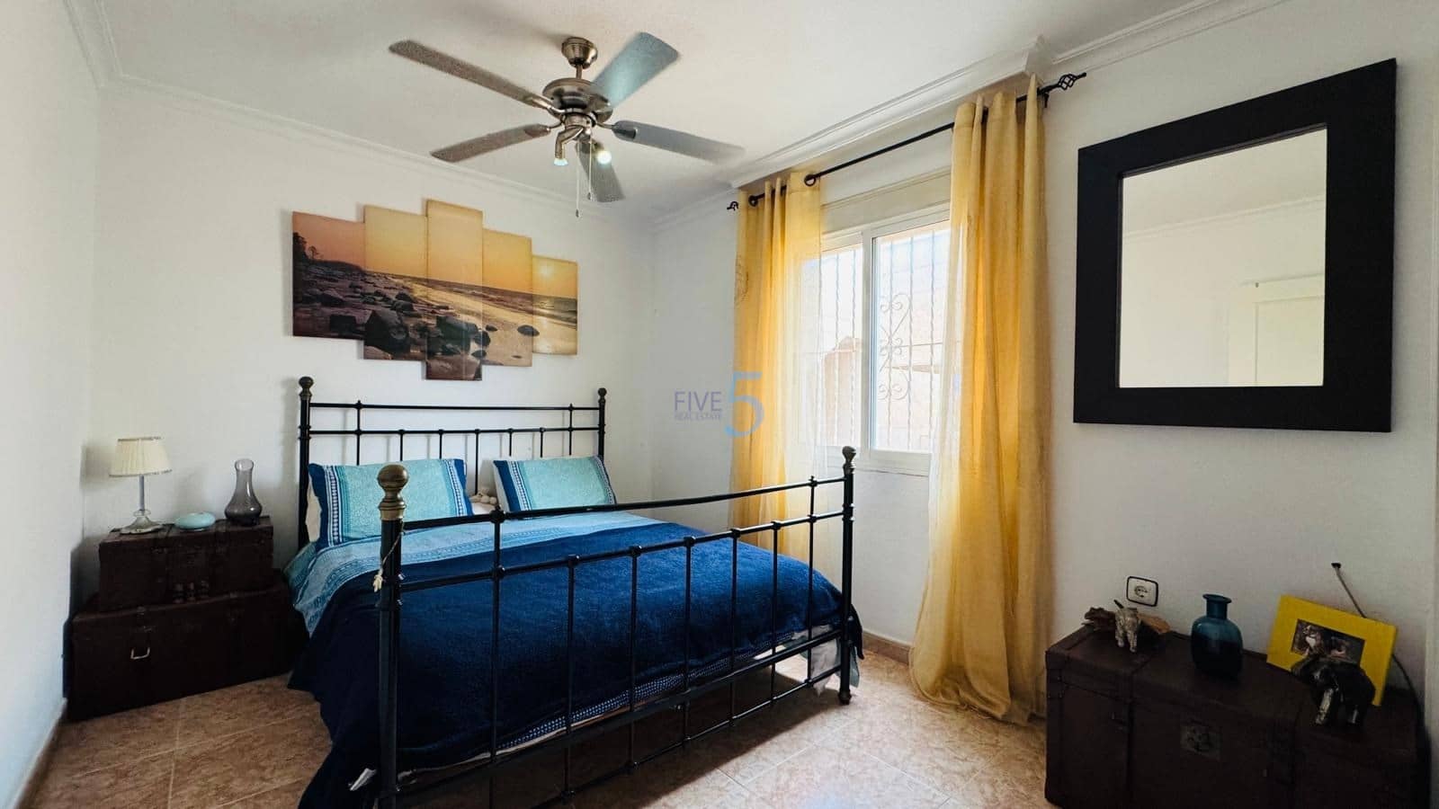 Chalet de 3 habitaciones en San Luis en venta - 249.000 € (Ref: 9575128)