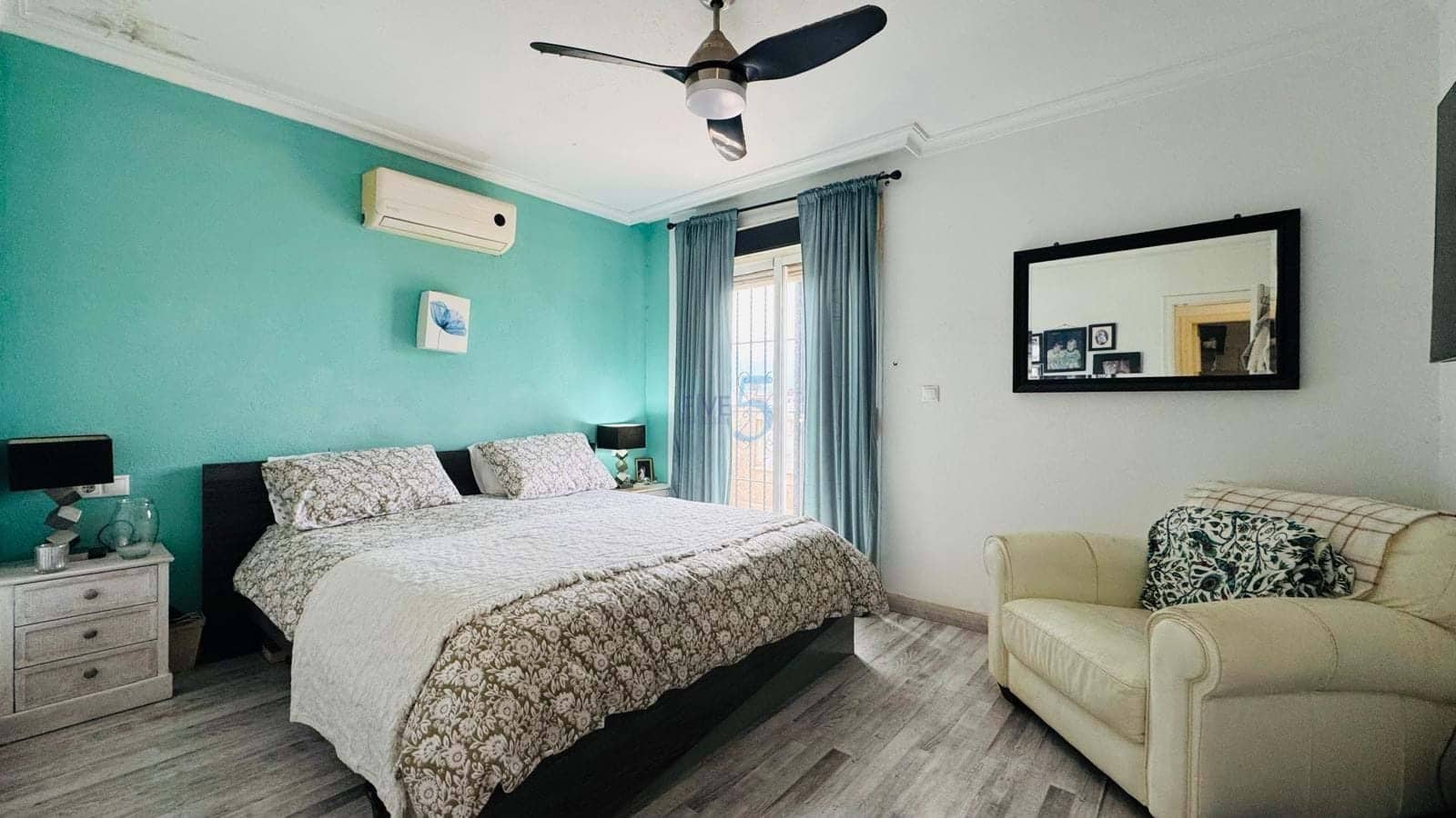 Chalet de 3 habitaciones en San Luis en venta - 249.000 € (Ref: 9575128)