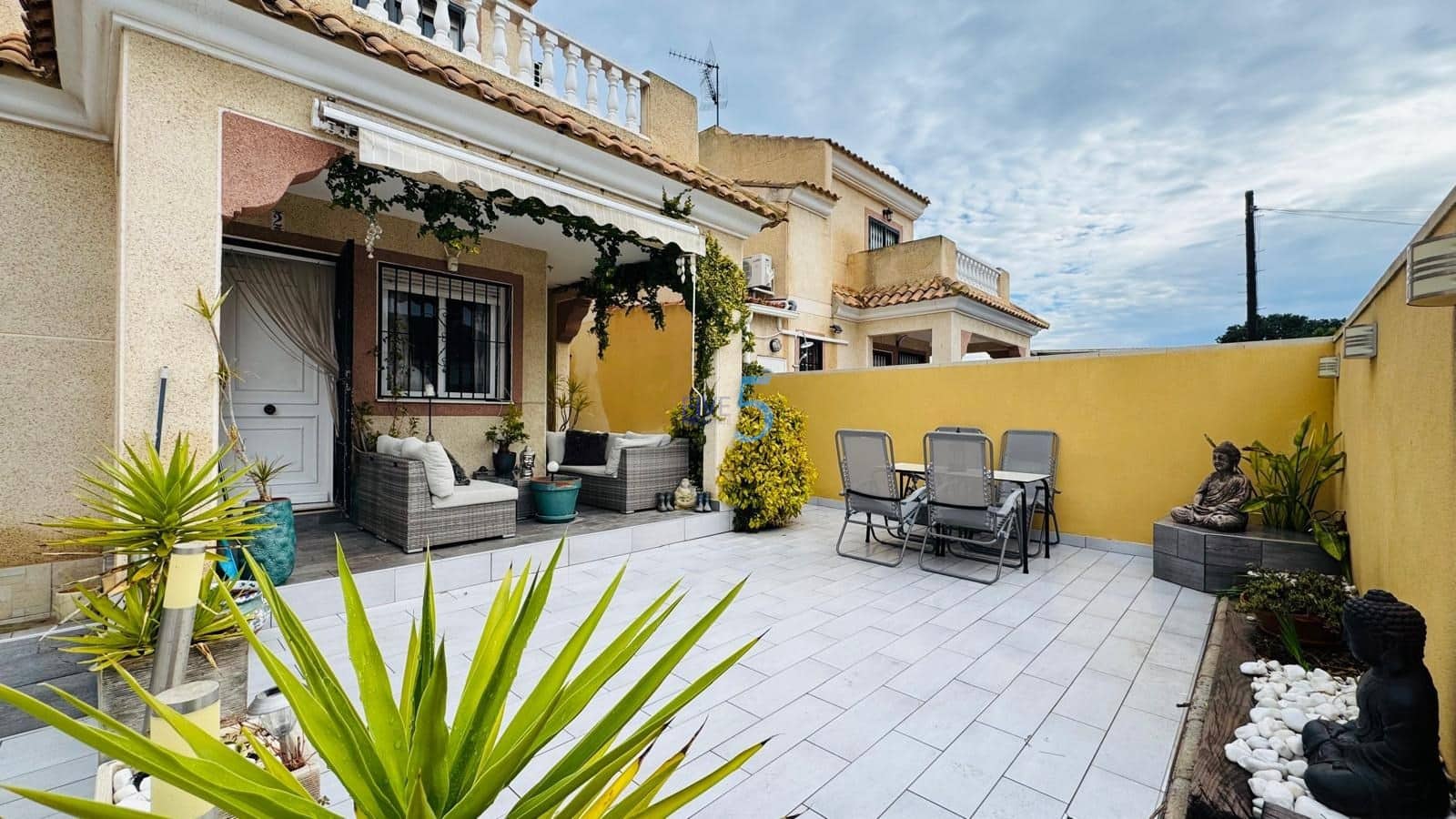 Chalet de 3 habitaciones en San Luis en venta - 249.000 € (Ref: 9575128)