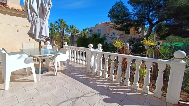 4 chambre Villa/Maison à vendre à San Miguel de Salinas avec piscine garage - 575 000 € (Ref: 9581372)