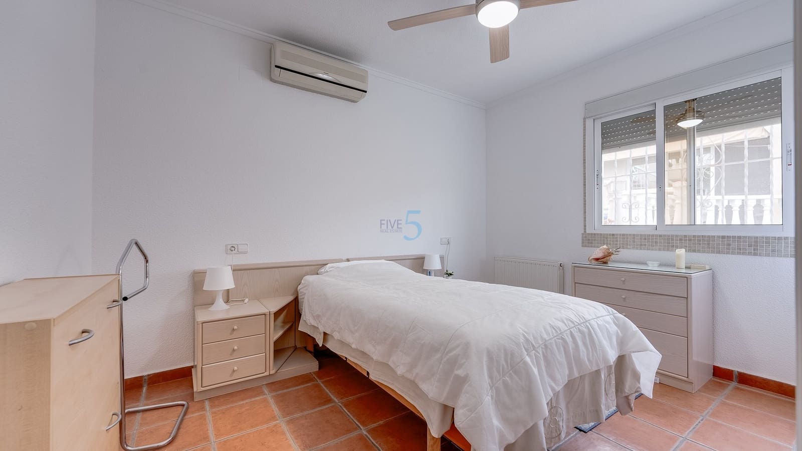 4 soverom Villa til salgs i San Miguel de Salinas med svømmebasseng garasje - € 575 000 (Ref: 9581372)