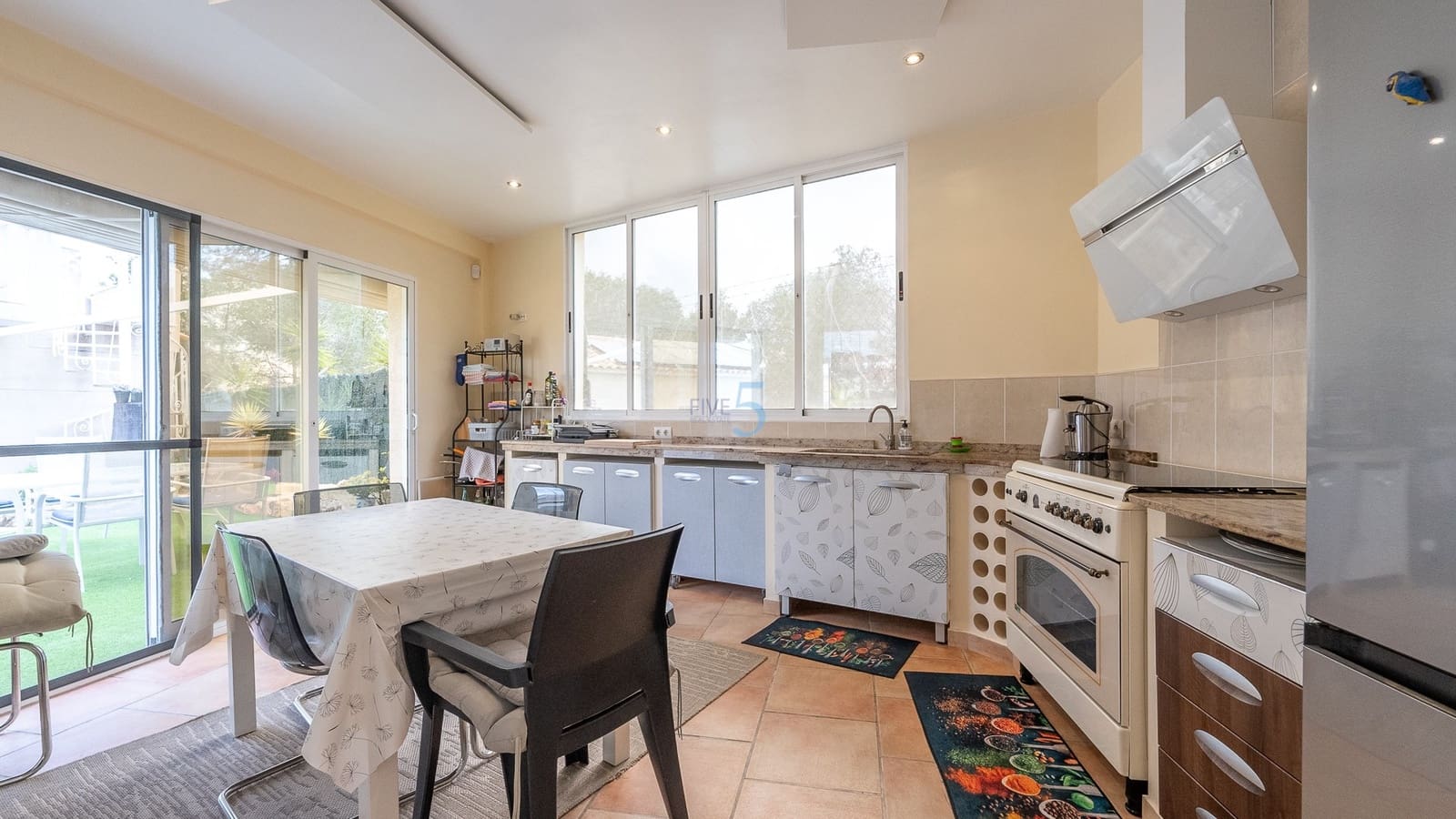 4 soverom Villa til salgs i San Miguel de Salinas med svømmebasseng garasje - € 575 000 (Ref: 9581372)