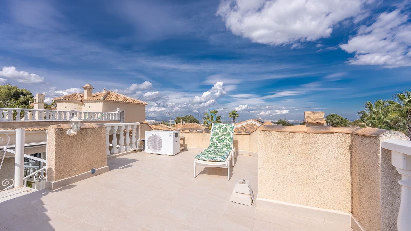 4 soverom Villa til salgs i San Miguel de Salinas med svømmebasseng garasje - € 575 000 (Ref: 9581372)