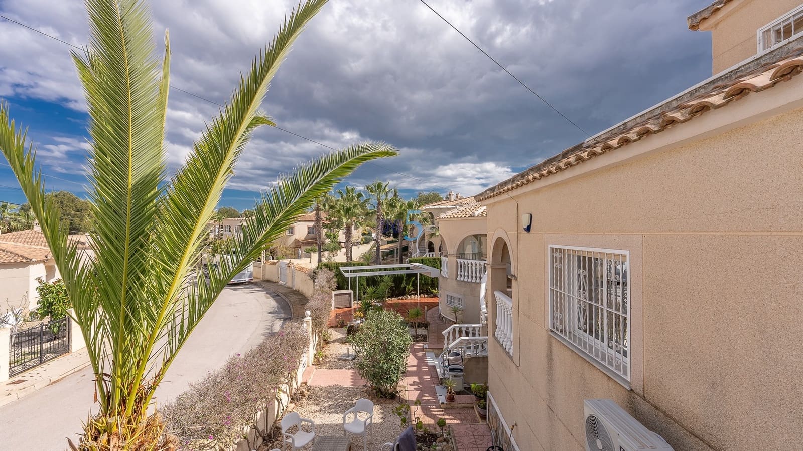 4 soverom Villa til salgs i San Miguel de Salinas med svømmebasseng garasje - € 575 000 (Ref: 9581372)