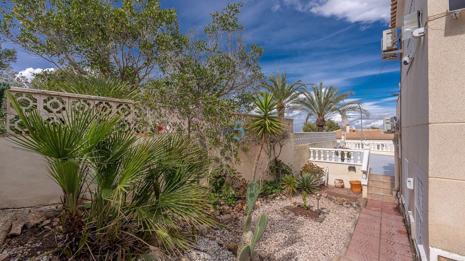 4 soverom Villa til salgs i San Miguel de Salinas med svømmebasseng garasje - € 575 000 (Ref: 9581372)