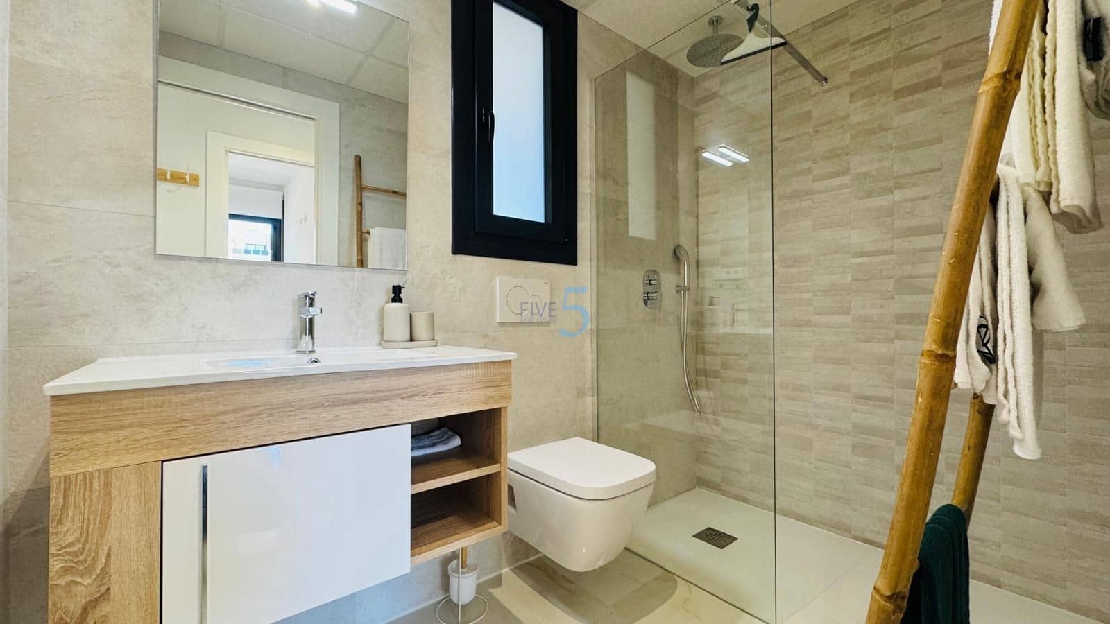 2 sypialnia Apartament na sprzedaż w Los Altos z basenem garażem - 285 000 € (Ref: 9581373)