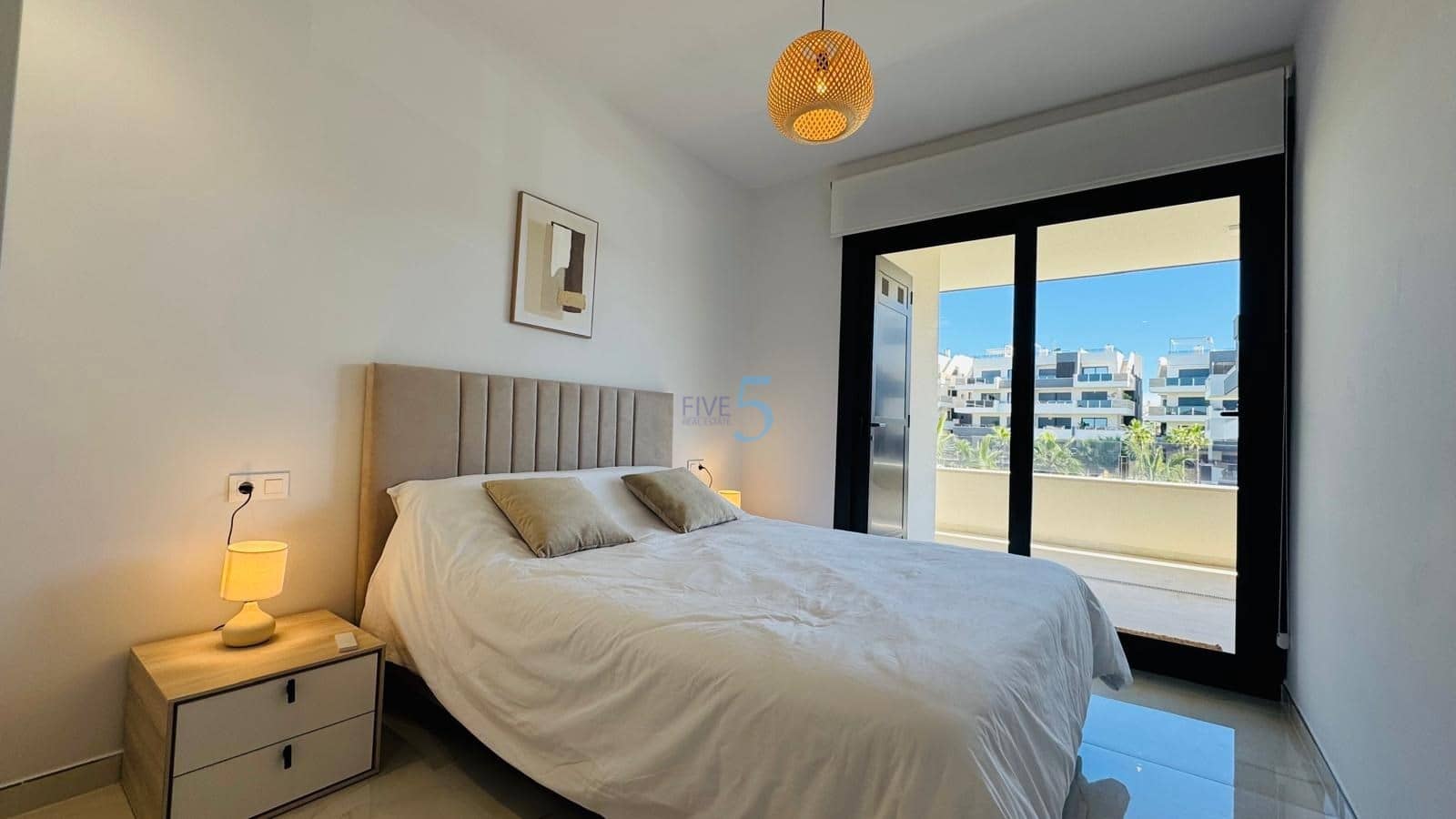 2 sypialnia Apartament na sprzedaż w Los Altos z basenem garażem - 285 000 € (Ref: 9581373)