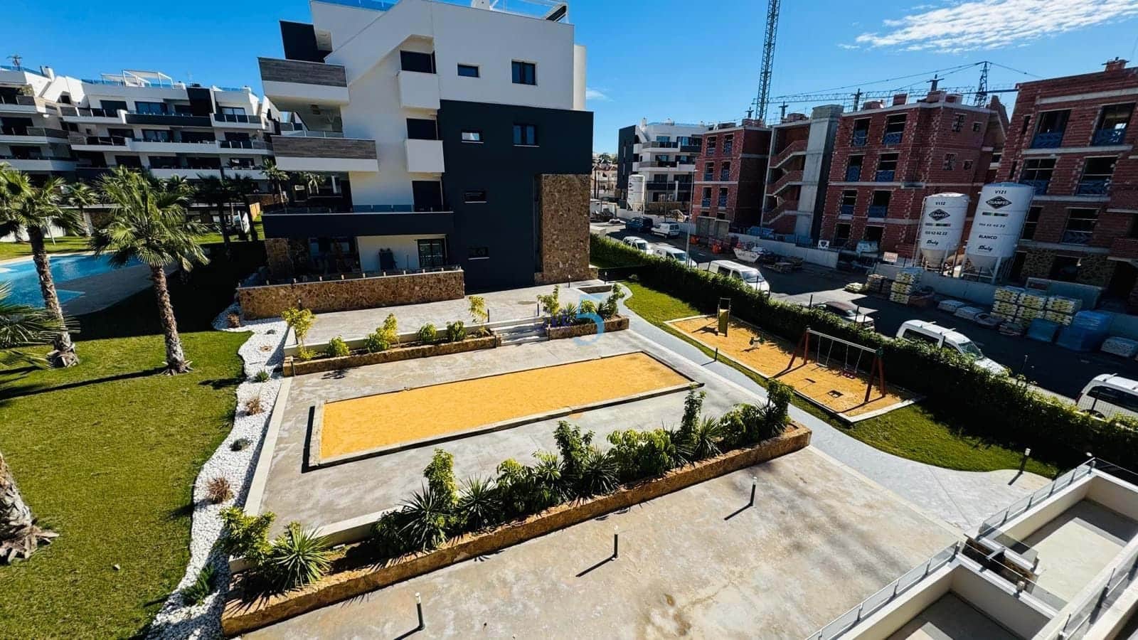 2 sypialnia Apartament na sprzedaż w Los Altos z basenem garażem - 285 000 € (Ref: 9581373)