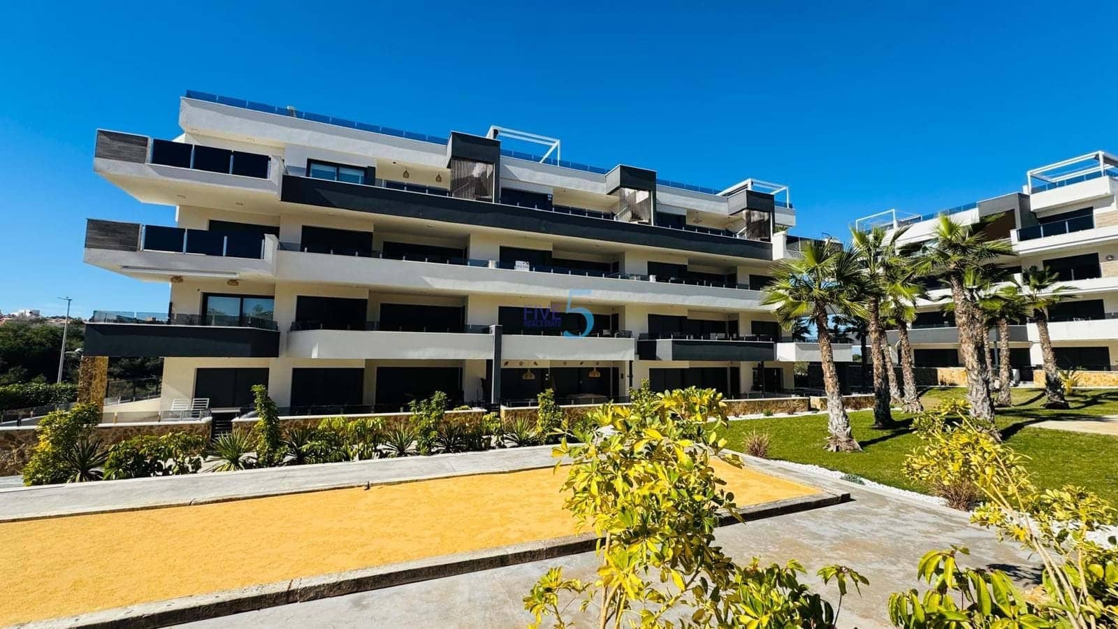 2 sypialnia Apartament na sprzedaż w Los Altos z basenem garażem - 285 000 € (Ref: 9581373)