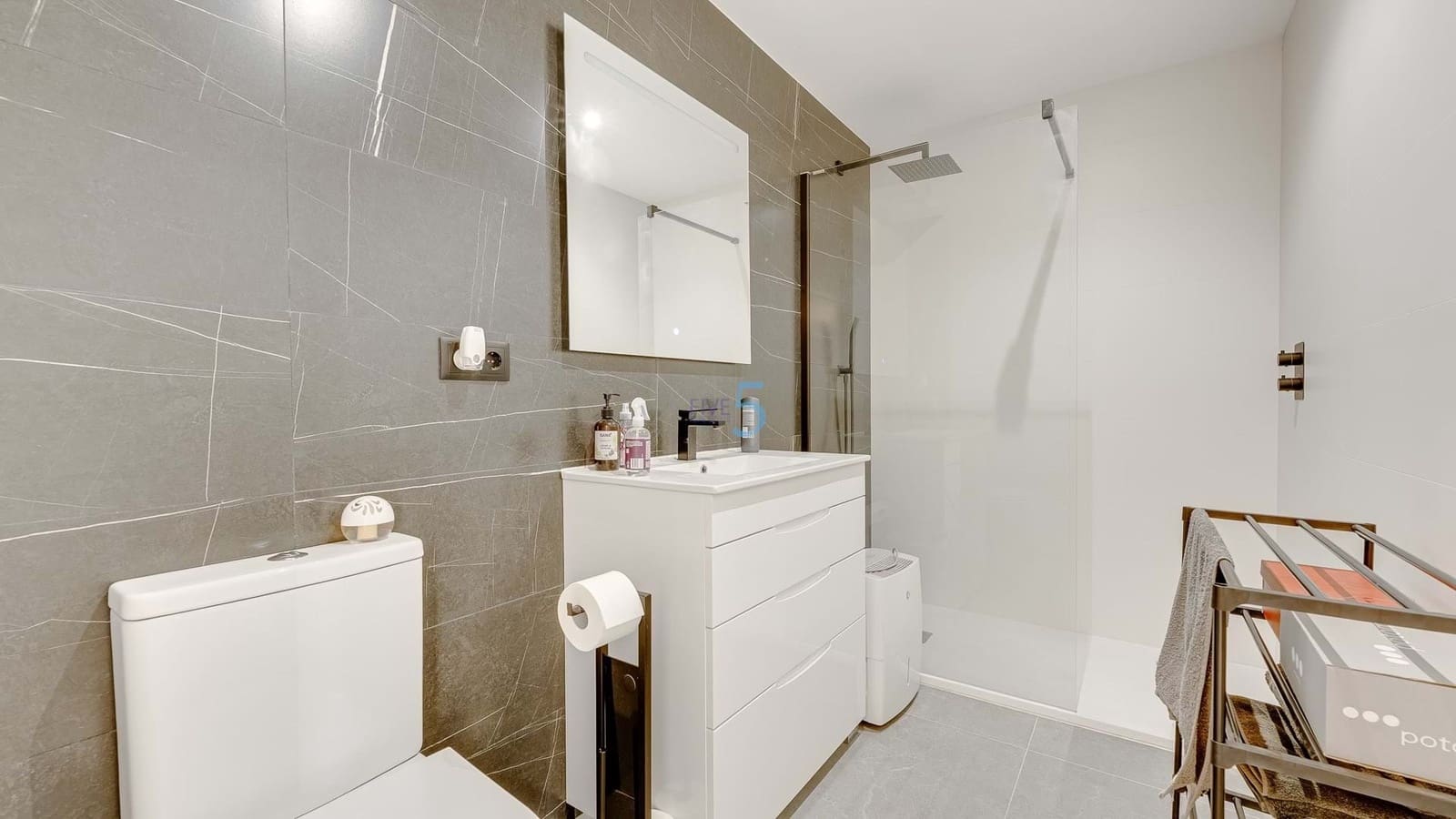 3 Zimmer Villa zu verkaufen in Los Balcones mit Pool Garage - 585.000 € (Ref: 9581375)