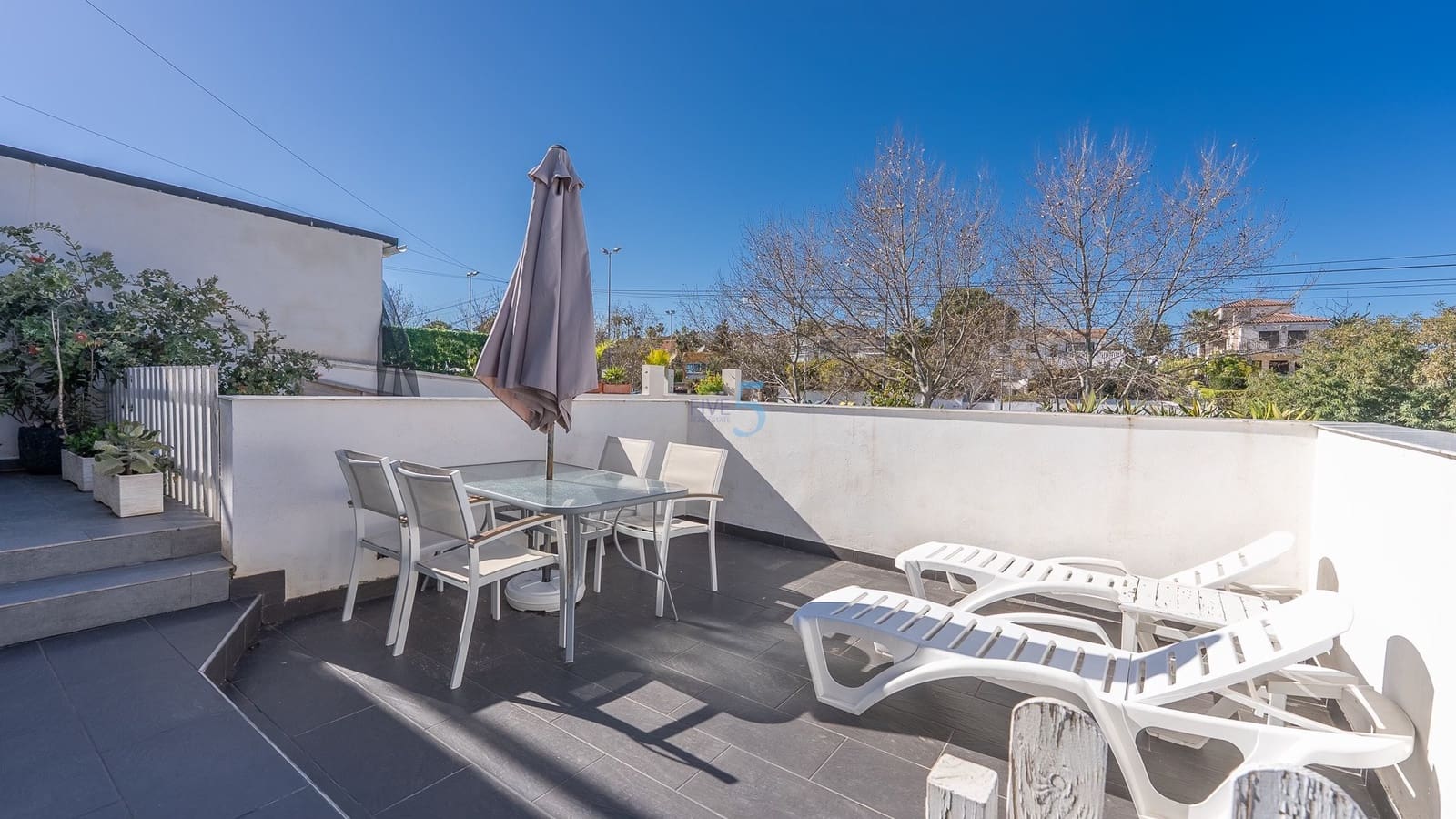 3 Zimmer Villa zu verkaufen in Los Balcones mit Pool Garage - 585.000 € (Ref: 9581375)