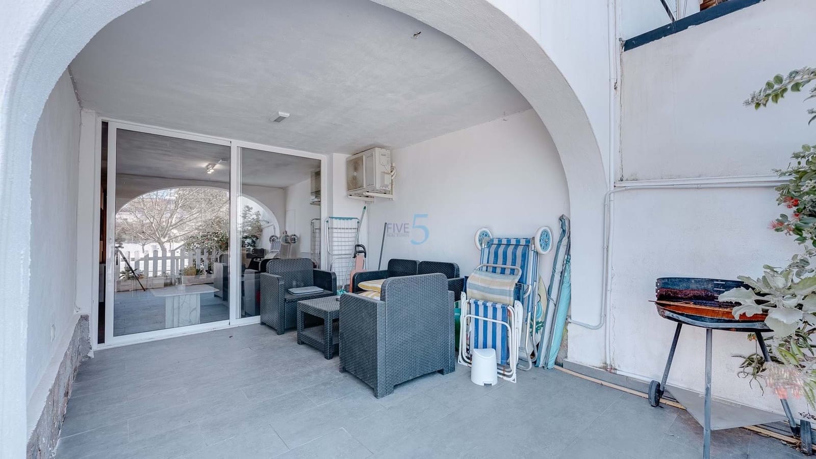 3 Zimmer Villa zu verkaufen in Los Balcones mit Pool Garage - 585.000 € (Ref: 9581375)