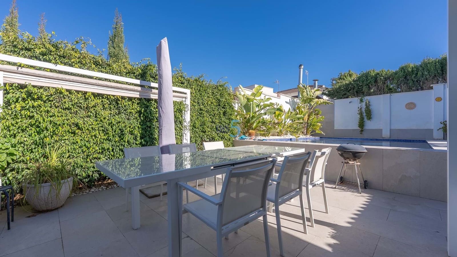 3 Zimmer Villa zu verkaufen in Los Balcones mit Pool Garage - 585.000 € (Ref: 9581375)