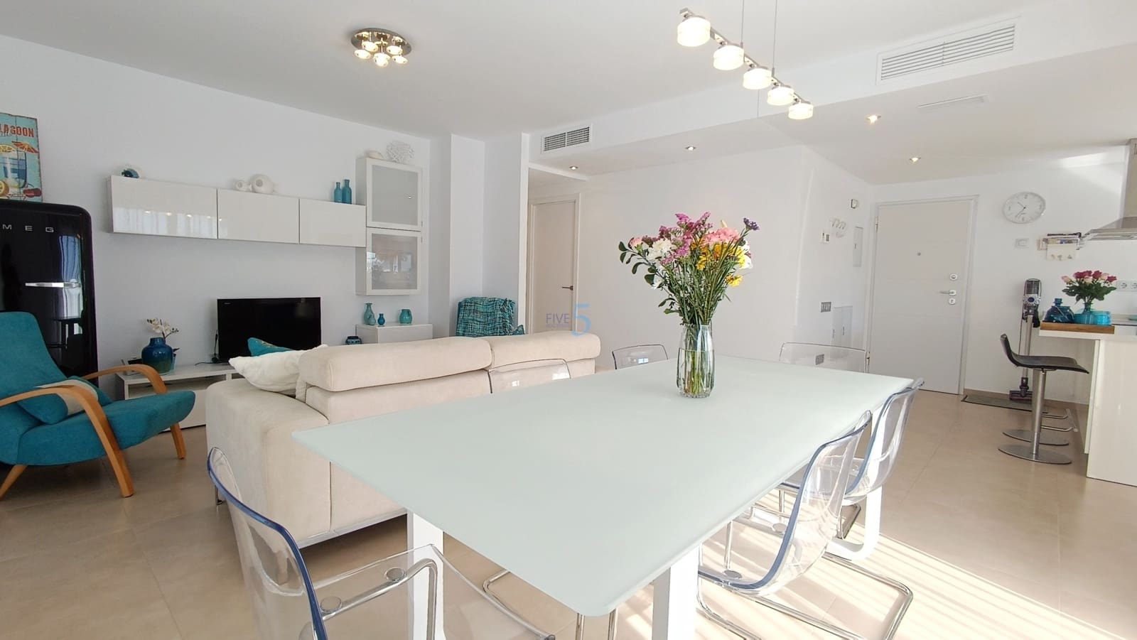 3 sypialnia Apartament na sprzedaż w Vistabella z basenem garażem - 275 000 € (Ref: 9581376)