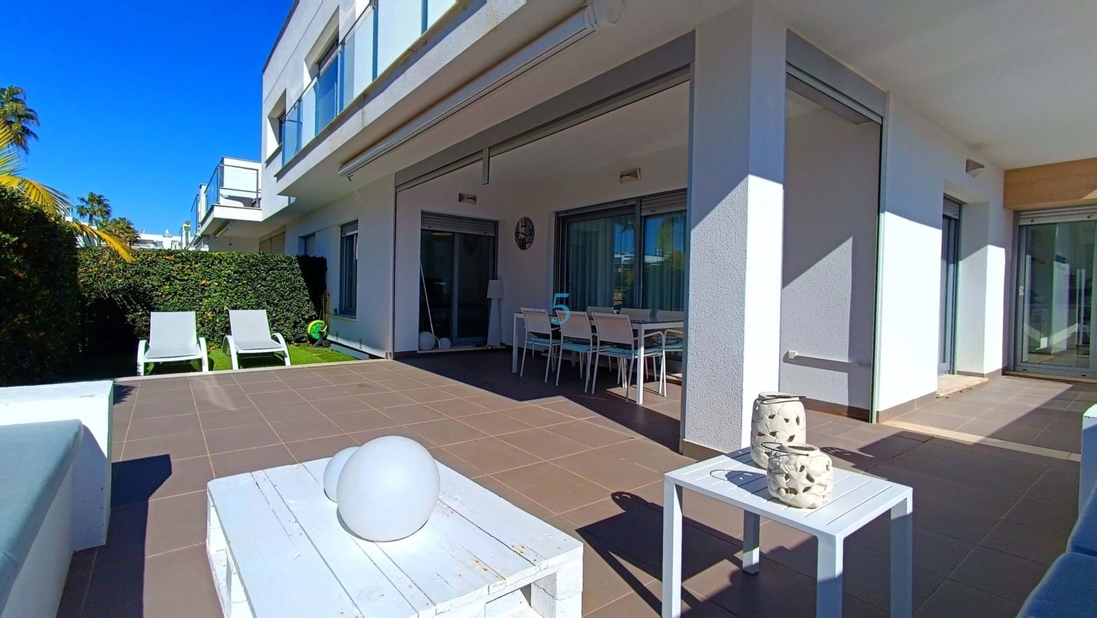 3 sypialnia Apartament na sprzedaż w Vistabella z basenem garażem - 275 000 € (Ref: 9581376)