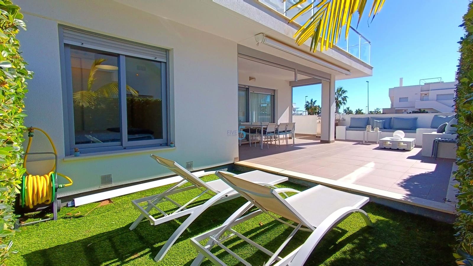 3 sypialnia Apartament na sprzedaż w Vistabella z basenem garażem - 275 000 € (Ref: 9581376)