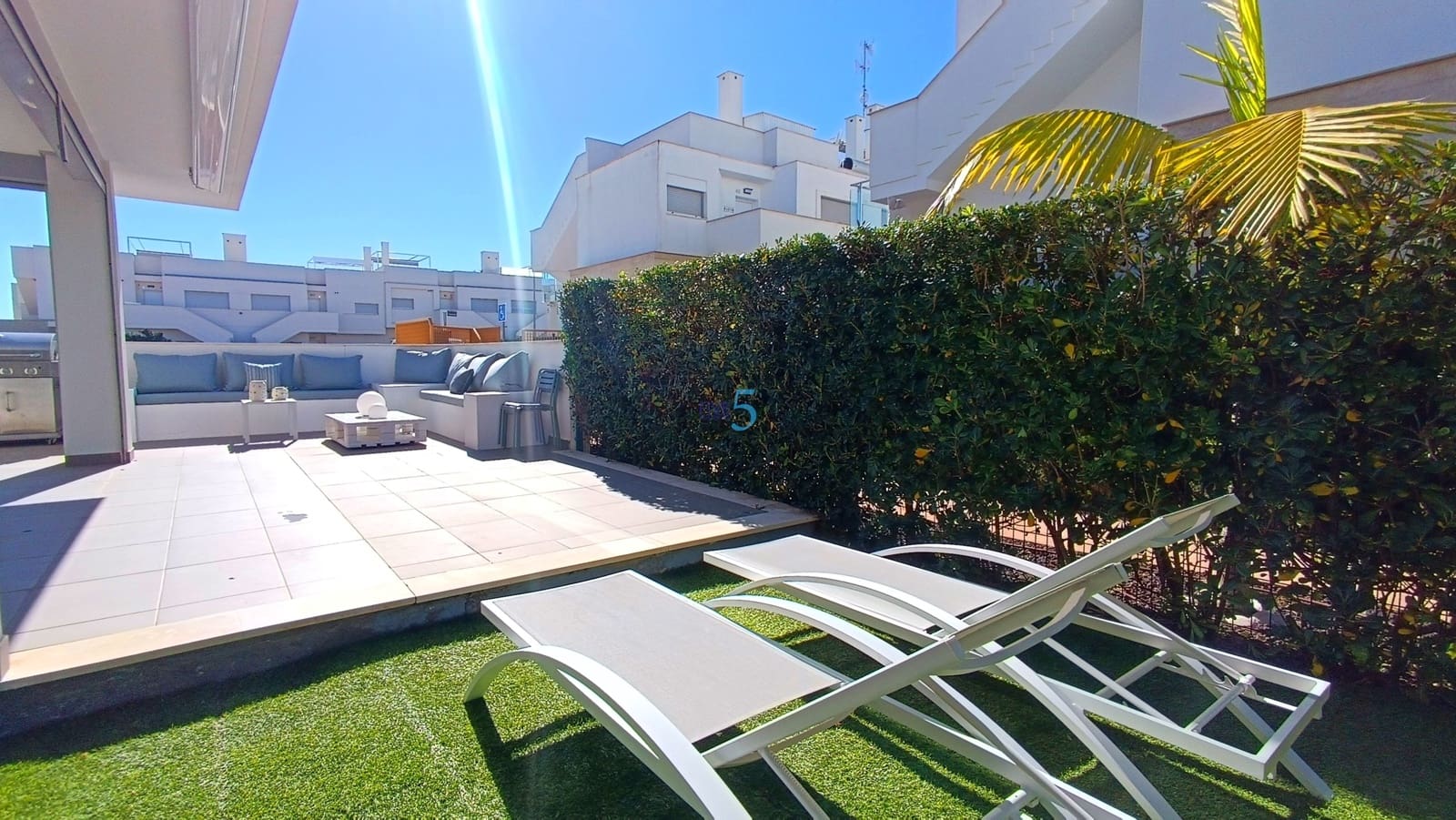 3 sypialnia Apartament na sprzedaż w Vistabella z basenem garażem - 275 000 € (Ref: 9581376)