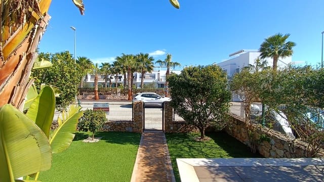 3 sypialnia Apartament na sprzedaż w Vistabella, Orihuela z basenem garażem - 275 000 € (Ref: 9581376)