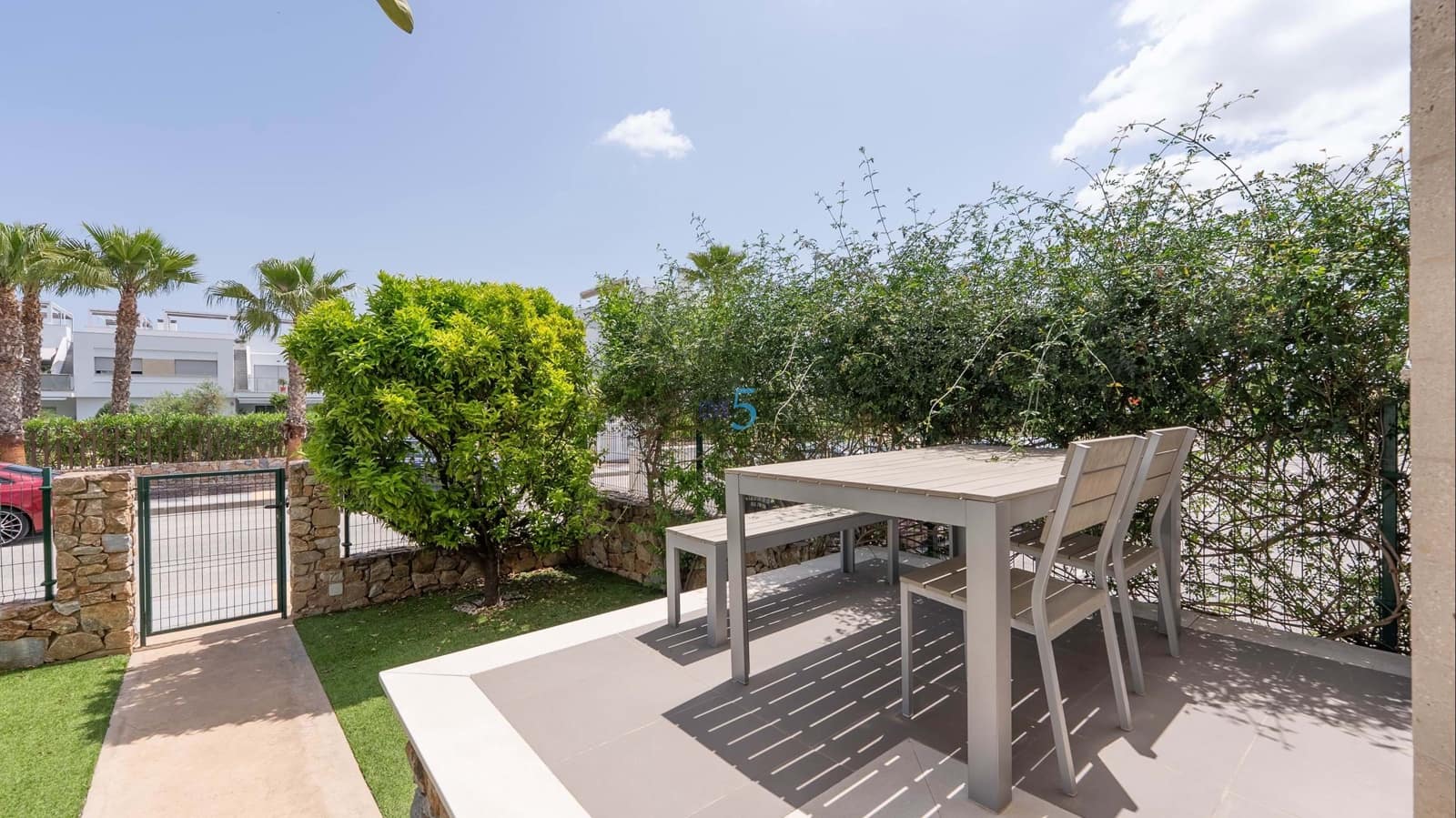 3 sypialnia Apartament na sprzedaż w Vistabella z basenem garażem - 275 000 € (Ref: 9581376)