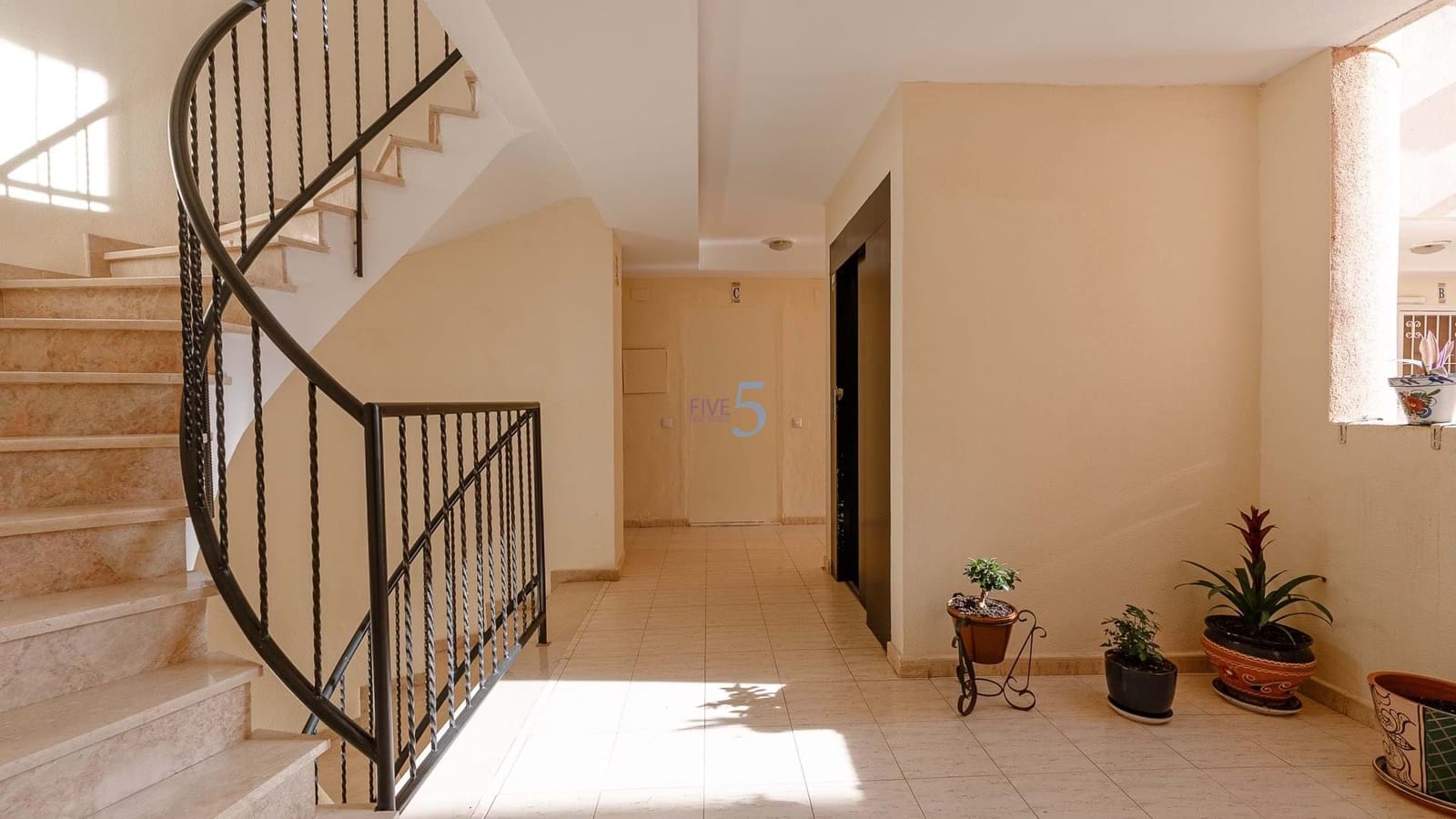 3 soveværelse Lejlighed til salg i Torrevieja med swimmingpool garage - € 119.995 (Ref: 9585047)